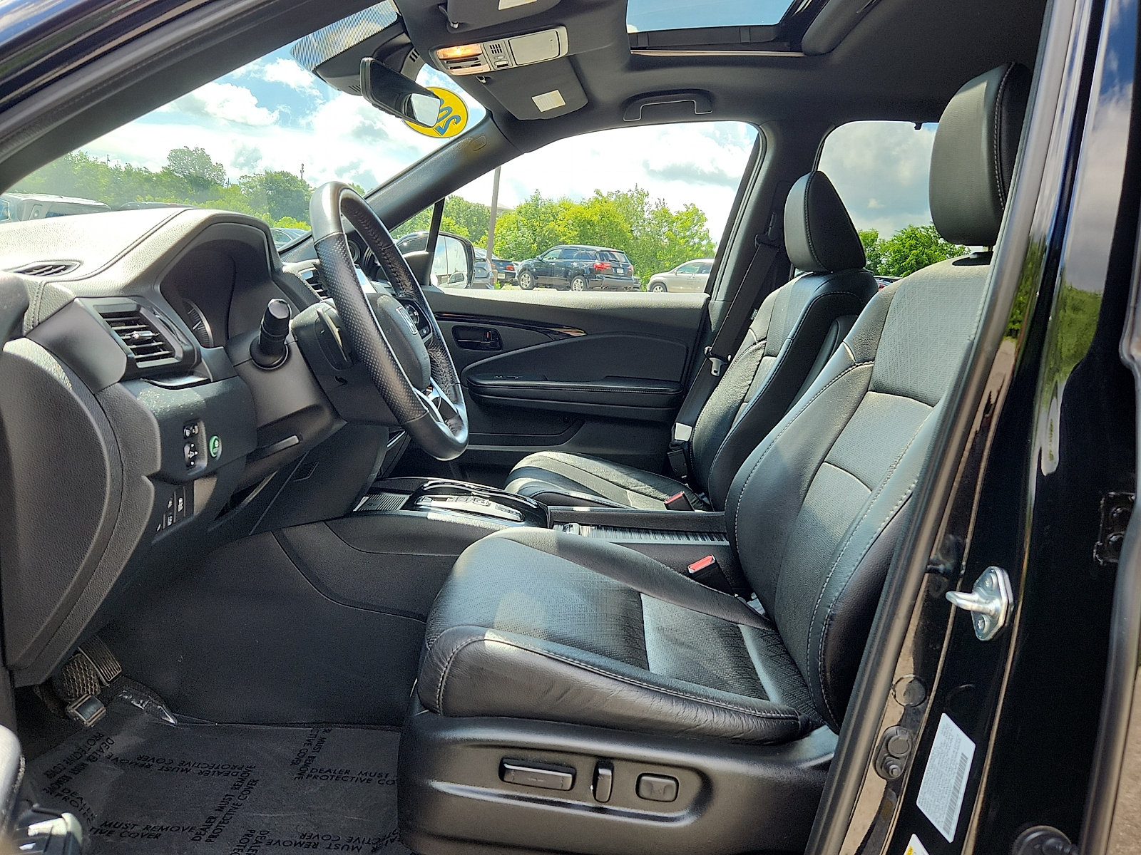 Used 2023 Honda Passport Elite image 14