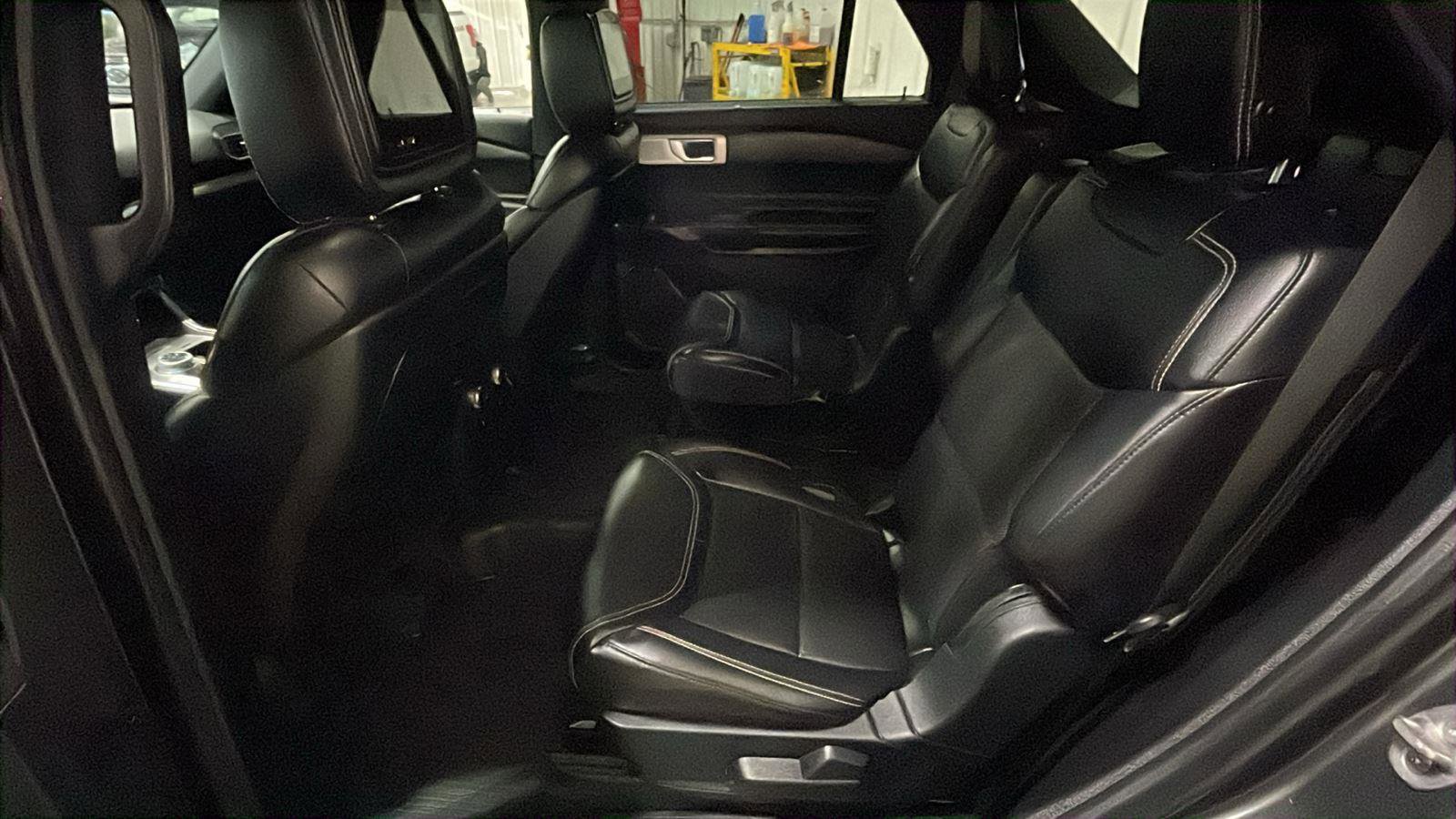 Used 2020 Ford Explorer ST w/ Premium Technology Package image 9