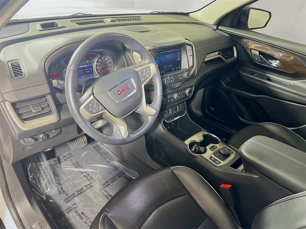 Used 2020 GMC Terrain Denali w/ Denali Premium Package image 10