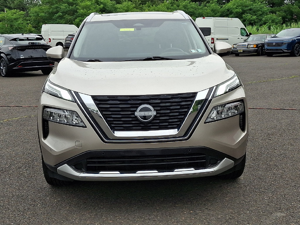 Certified 2023 Nissan Rogue Platinum w/ Platinum Premium Package AWD/4WD image 2
