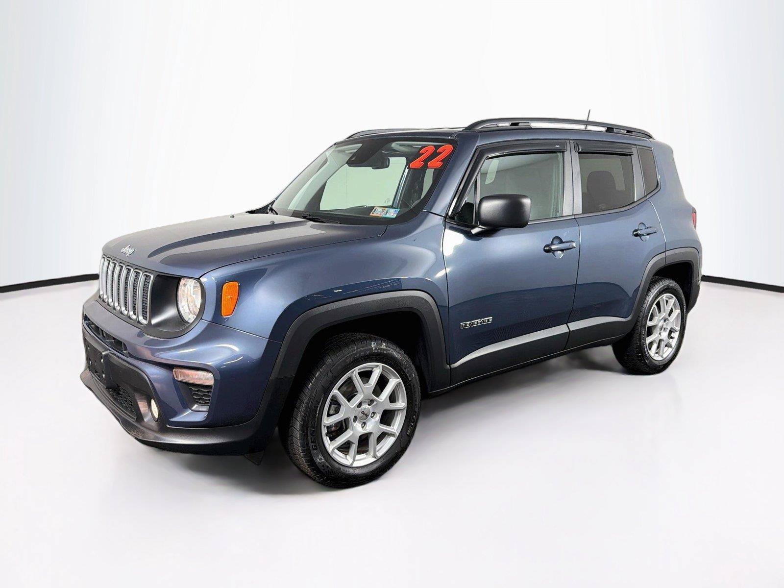 Used 2022 Jeep Renegade Latitude AWD/4WD image 7