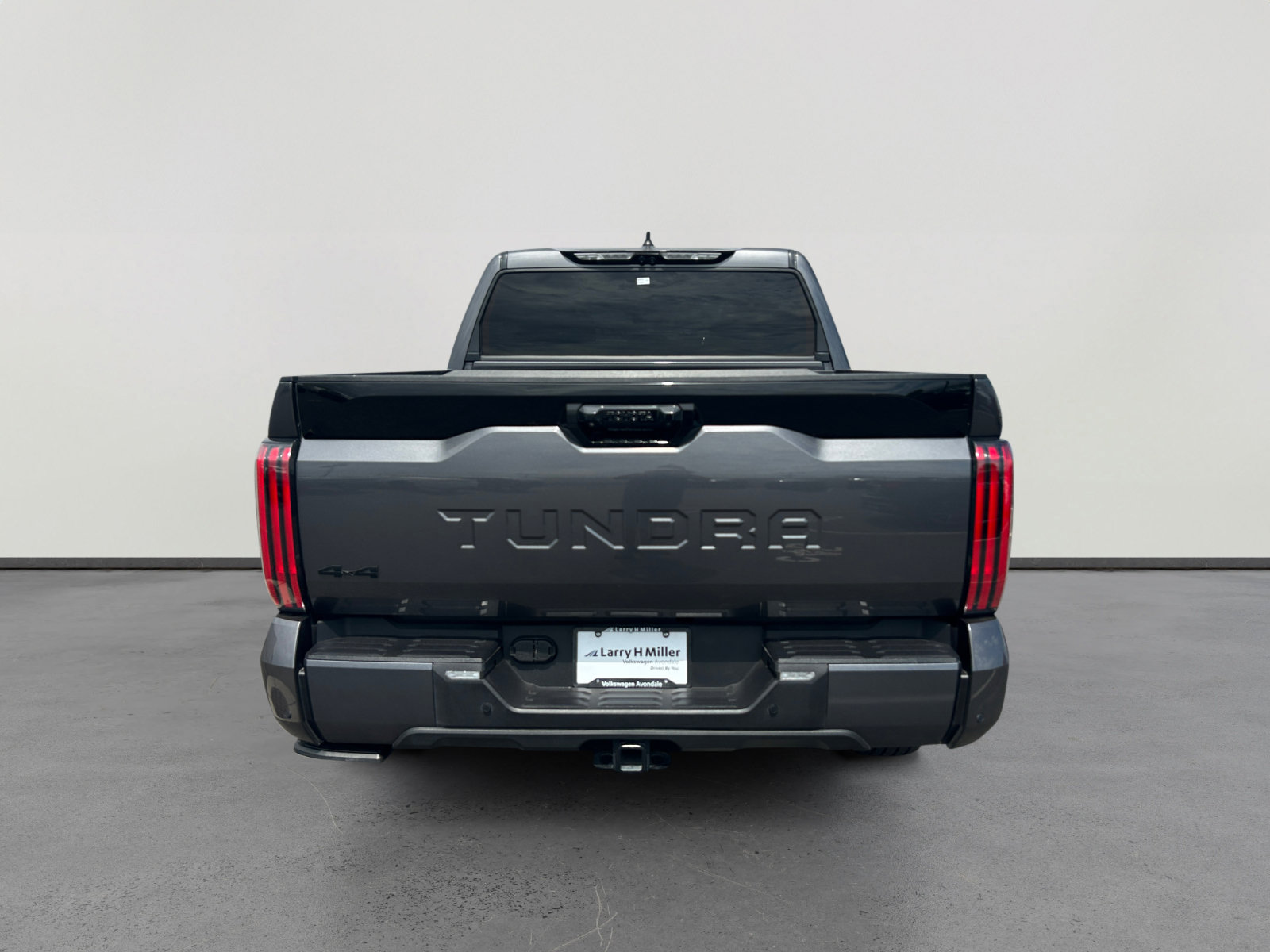 Used 2024 Toyota Tundra Platinum AWD/4WD image 4
