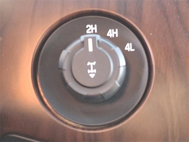 Used 2015 Ford F250 Lariat w/ Lariat Ultimate Package image 28