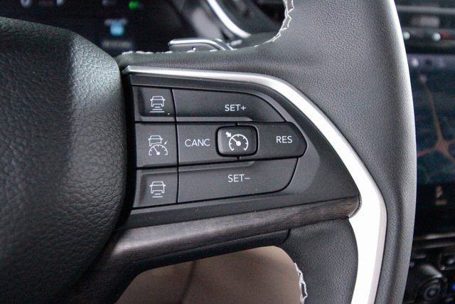 Used 2022 Jeep Grand Cherokee Limited 4xe image 20