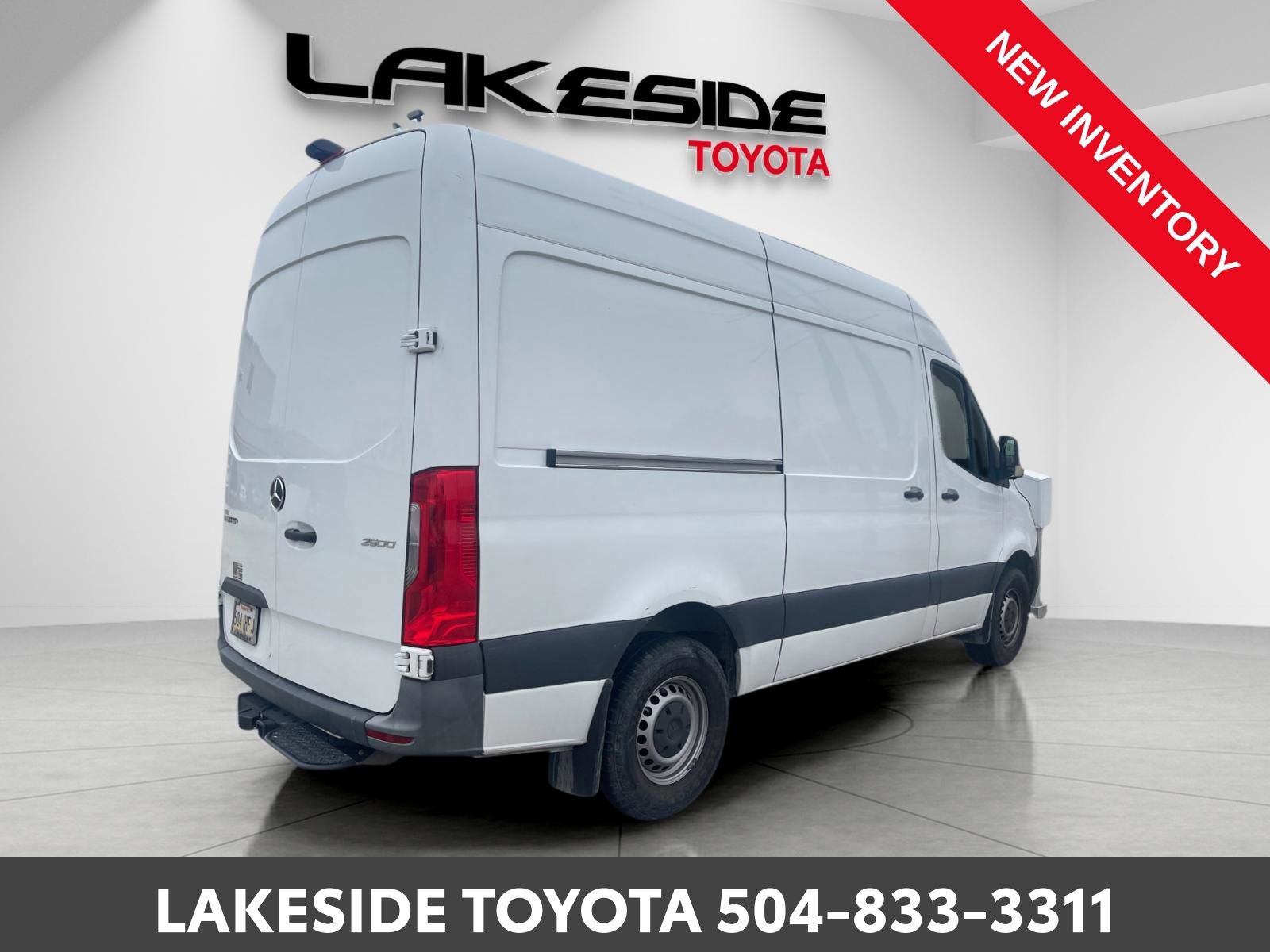 Used 2023 Mercedes-Benz Sprinter 144 Cargo w/ Acoustic Package image 6