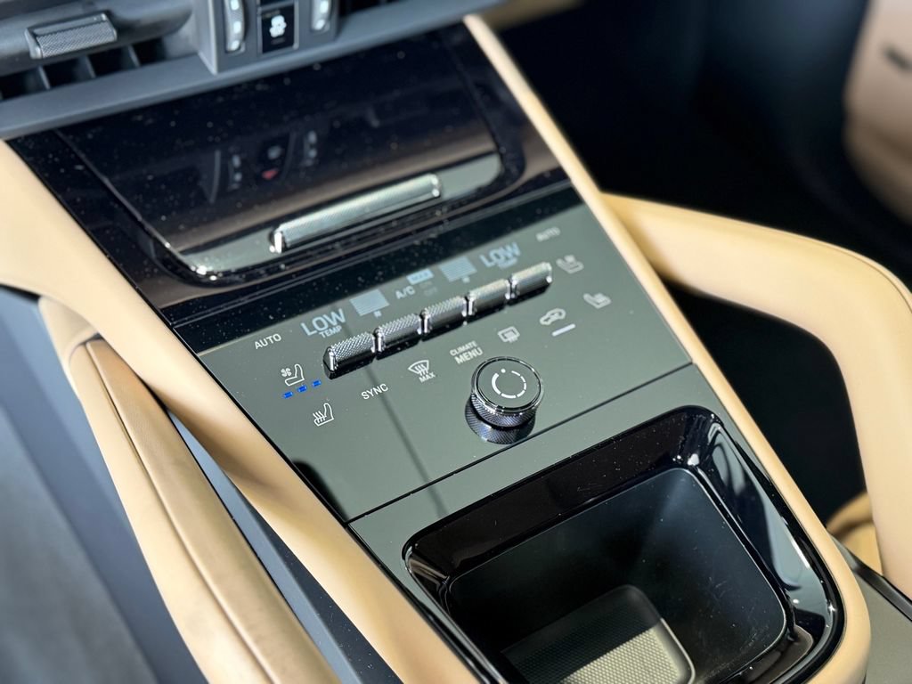 New 2026 Porsche Cayenne S AWD/4WD image 18