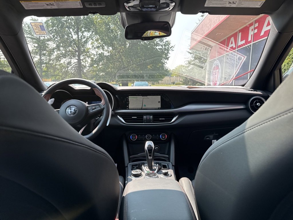 New 2025 Alfa Romeo Stelvio Sprint image 19