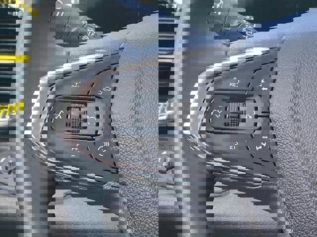 Used 2025 Chevrolet Trax ACTIV w/ Sunroof Package FWD image 8