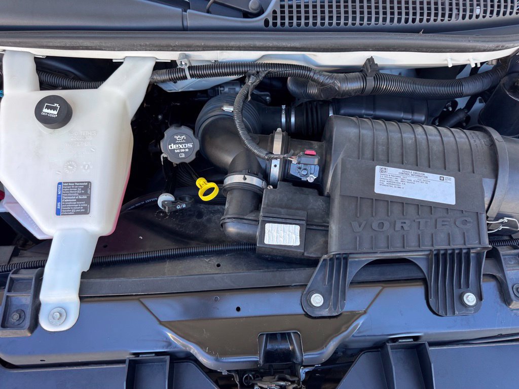 Used 2017 Chevrolet Express 2500 RWD image 24