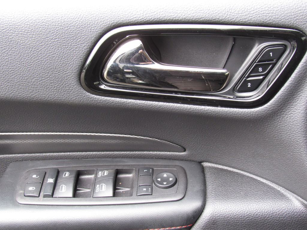 Used 2025 Dodge Durango GT image 39