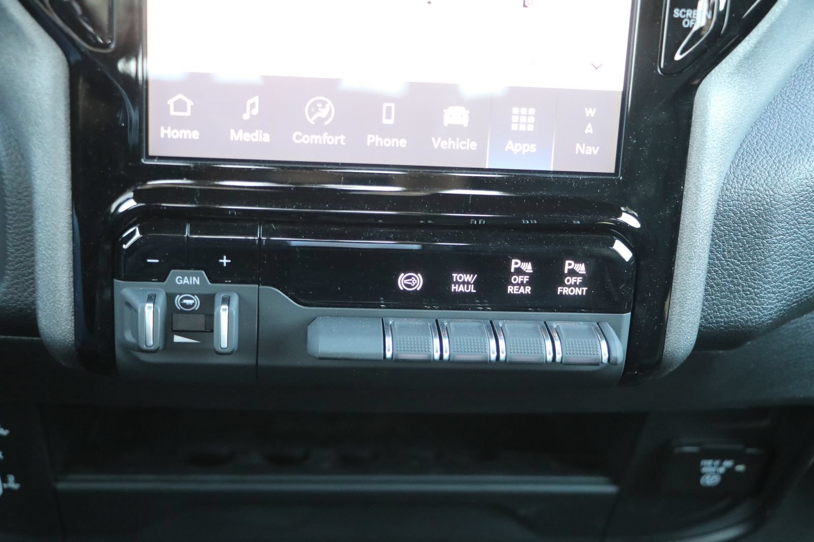 New 2025 RAM 2500 Tradesman AWD/4WD image 19