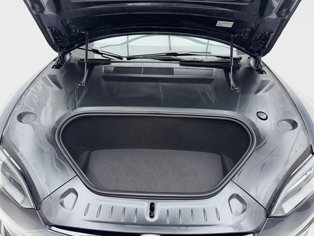Used 2023 Tesla Model S image 11