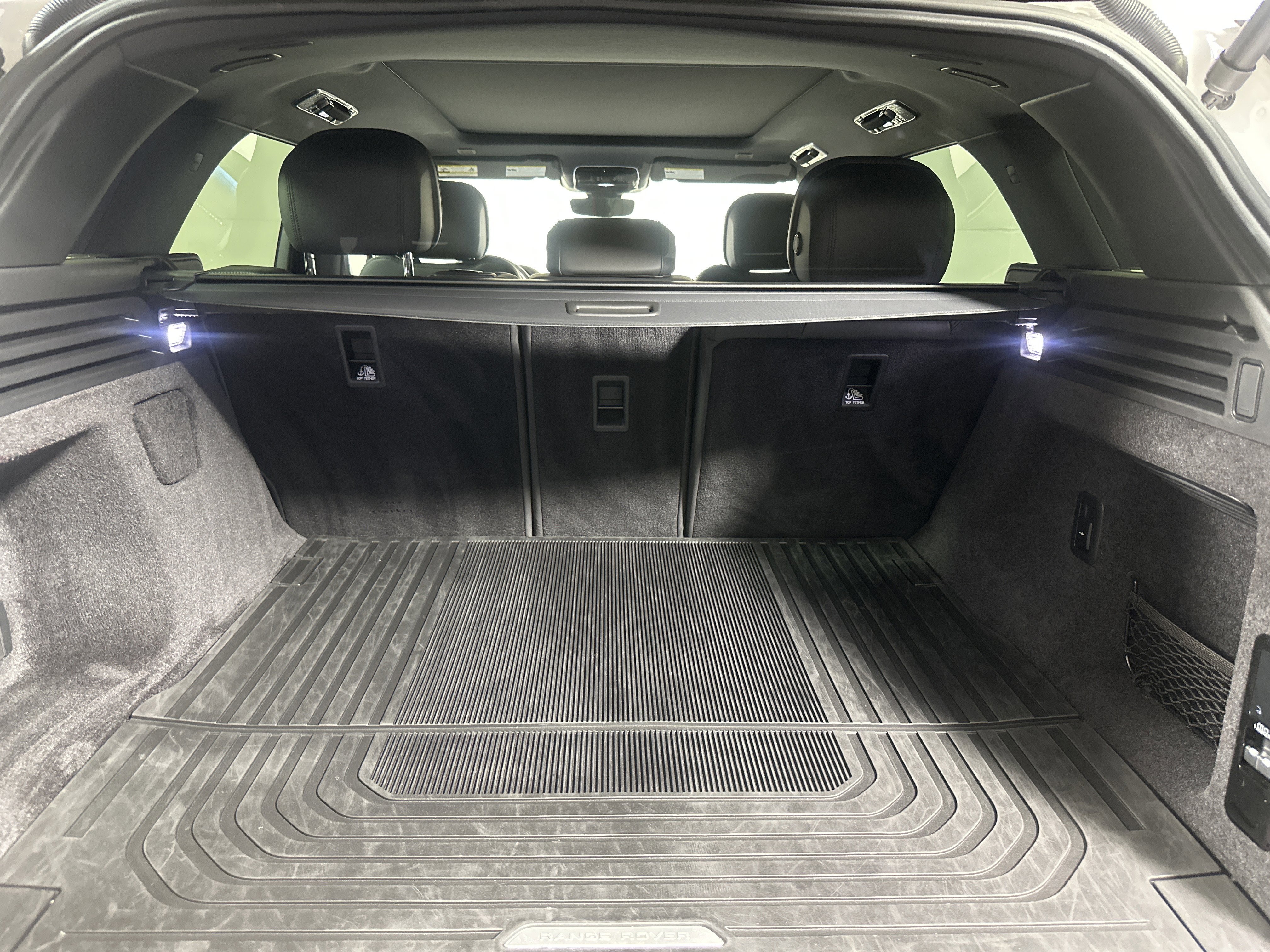 Used 2024 Land Rover Range Rover Sport Dynamic SE image 19