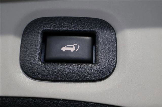 Used 2020 Nissan Rogue SL w/ Premium Package image 7