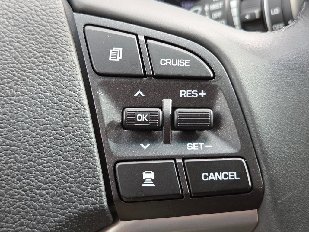 Used 2021 Hyundai Tucson Ultimate w/ Cargo Package AWD/4WD image 16