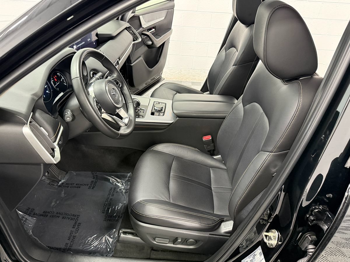 Used 2025 MAZDA CX-70 3.3 Turbo w/ Preferred Package AWD/4WD image 11