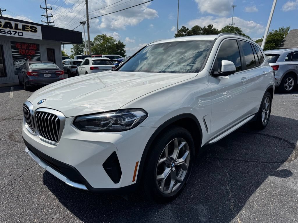 Used 2023 BMW X3 xDrive30i w/ Premium Package AWD/4WD image 3