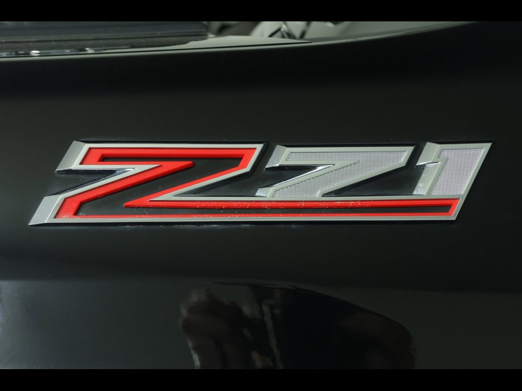 Used 2024 Chevrolet Silverado 2500 Custom w/ Custom Value Package image 19