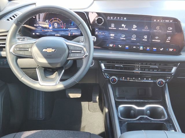 Used 2025 Chevrolet Traverse LT image 25