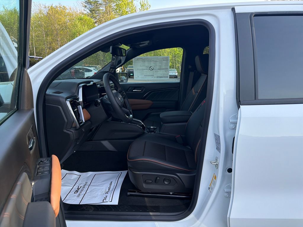 New 2026 GMC Canyon AT4 w/ AT4 Premium Package AWD/4WD image 11