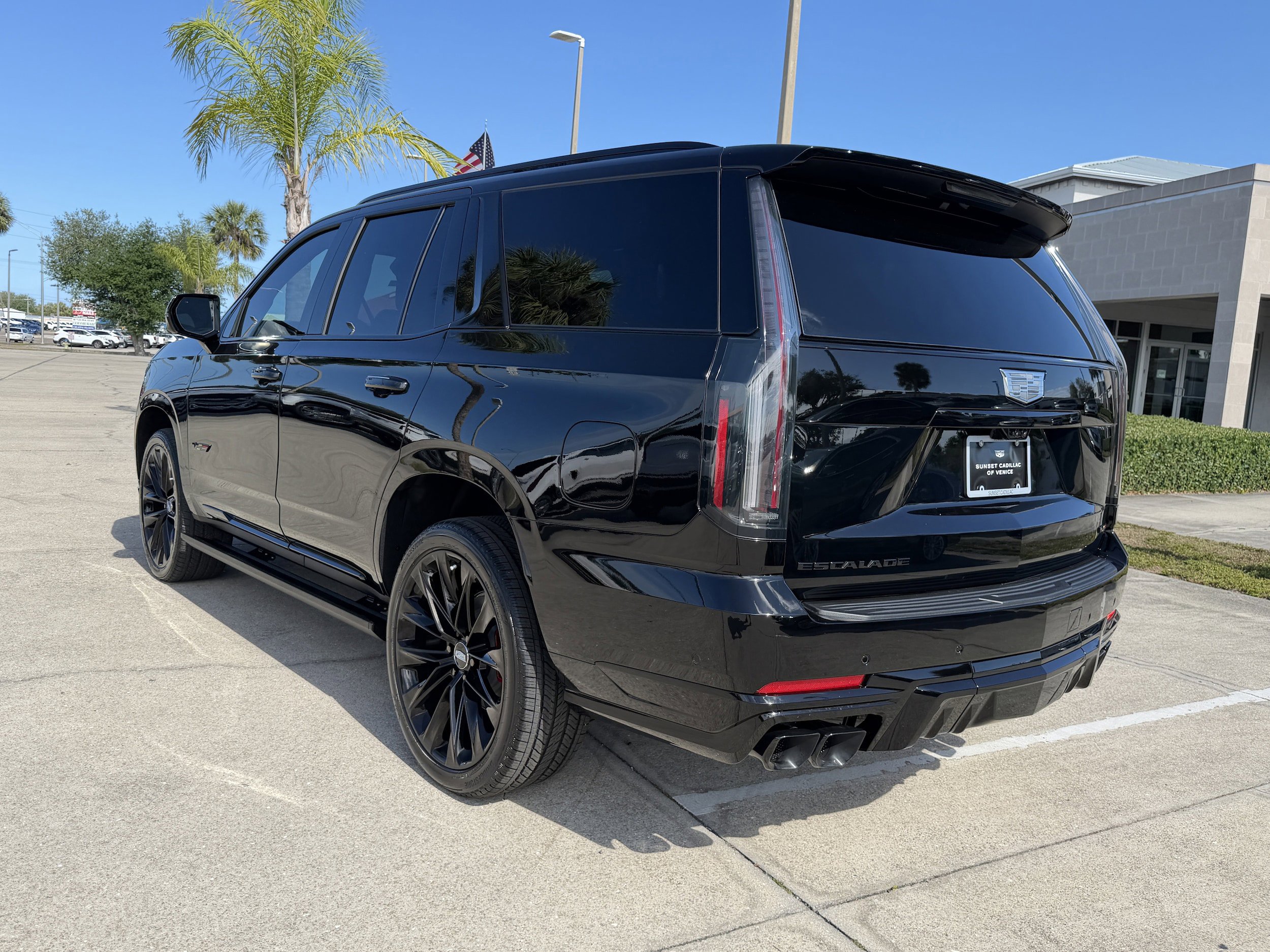 New 2026 Cadillac Escalade V AWD/4WD image 5