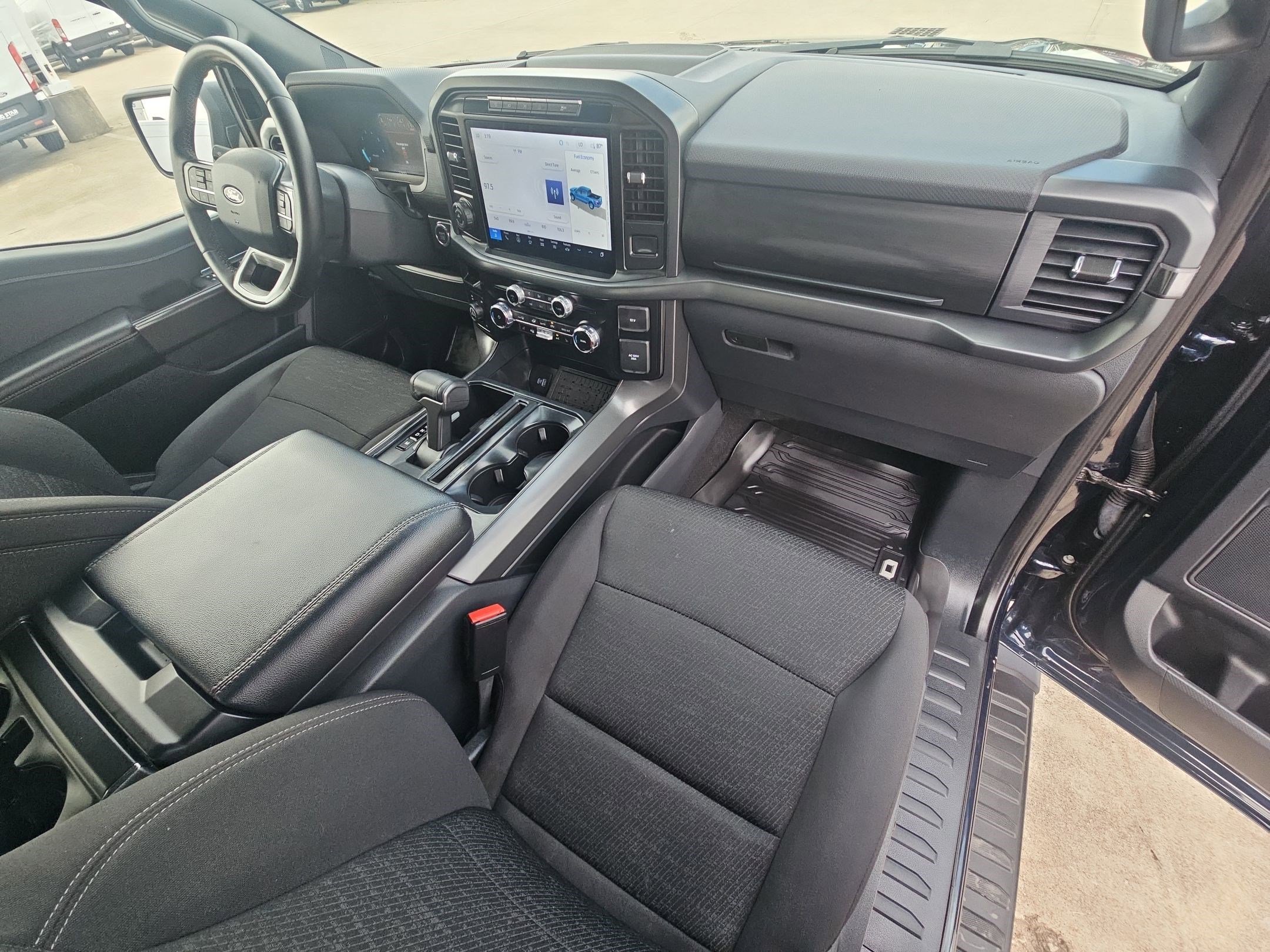 Used 2024 Ford F150 XLT w/ Equipment Group 302A MID image 33