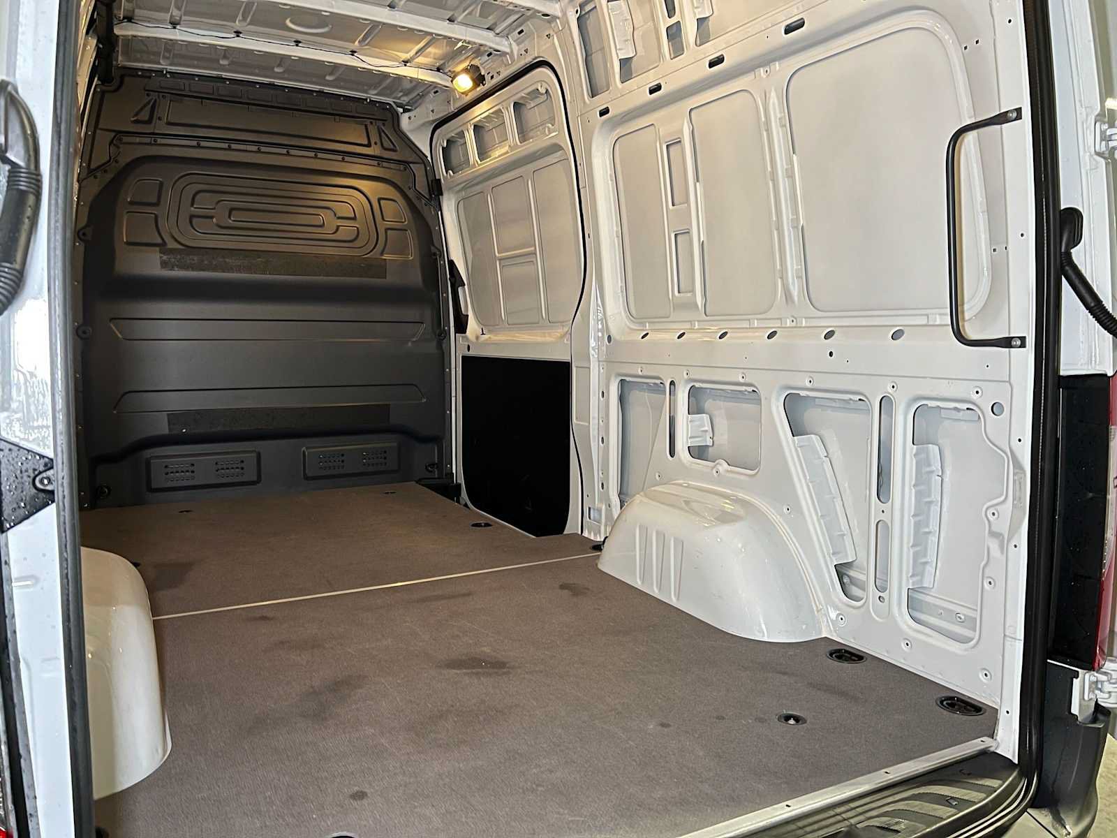 Used 2026 Mercedes-Benz Sprinter 2500 image 18