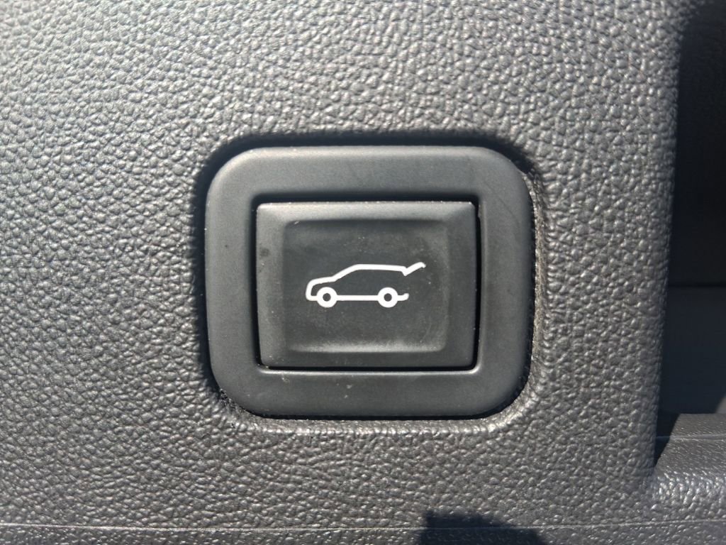 Used 2022 Chevrolet Equinox Premier image 15