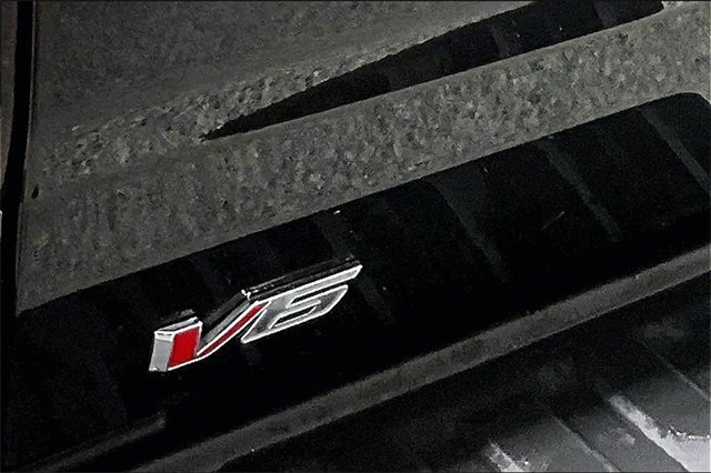 Used 2022 GMC Canyon Elevation image 40