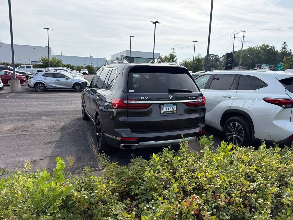 Used 2020 BMW X7 xDrive40i w/ Premium Package AWD/4WD image 22
