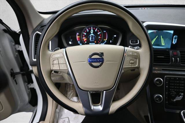 Used 2015 Volvo XC60 T6 AWD/4WD image 18