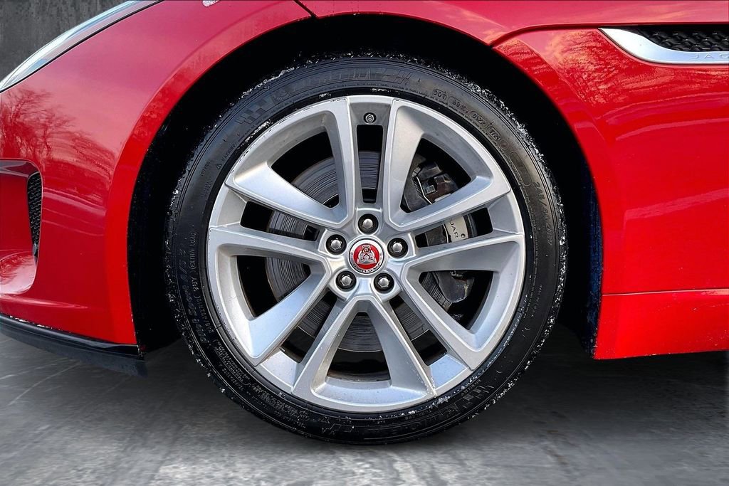 Used 2018 Jaguar F-TYPE Convertible image 29