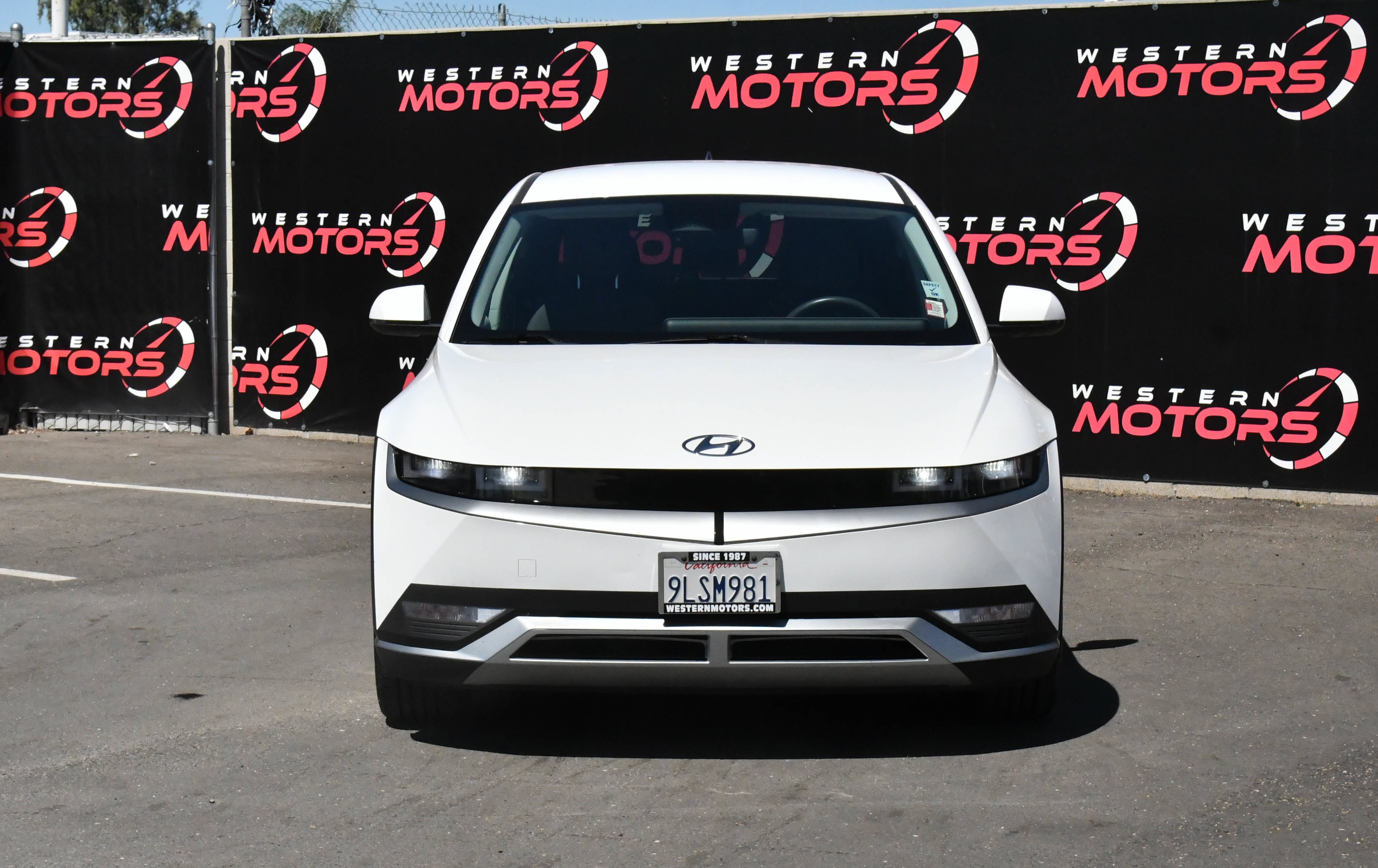 Used 2024 Hyundai Ioniq 5 SE RWD image 2