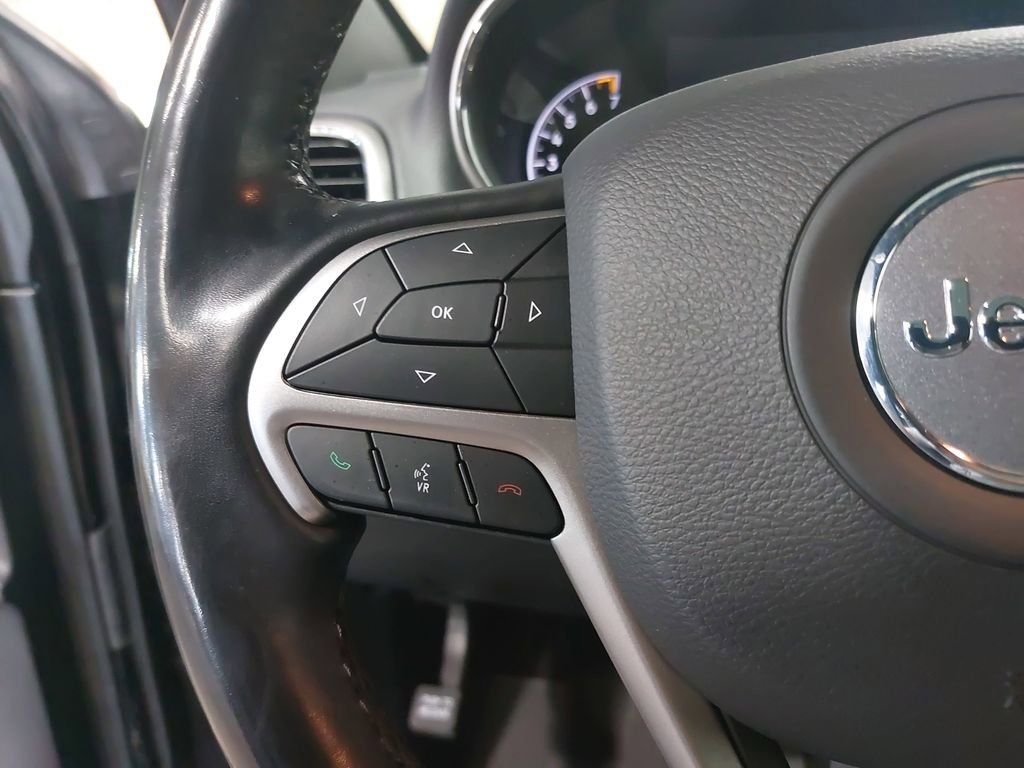 Used 2019 Jeep Grand Cherokee Altitude AWD/4WD image 16