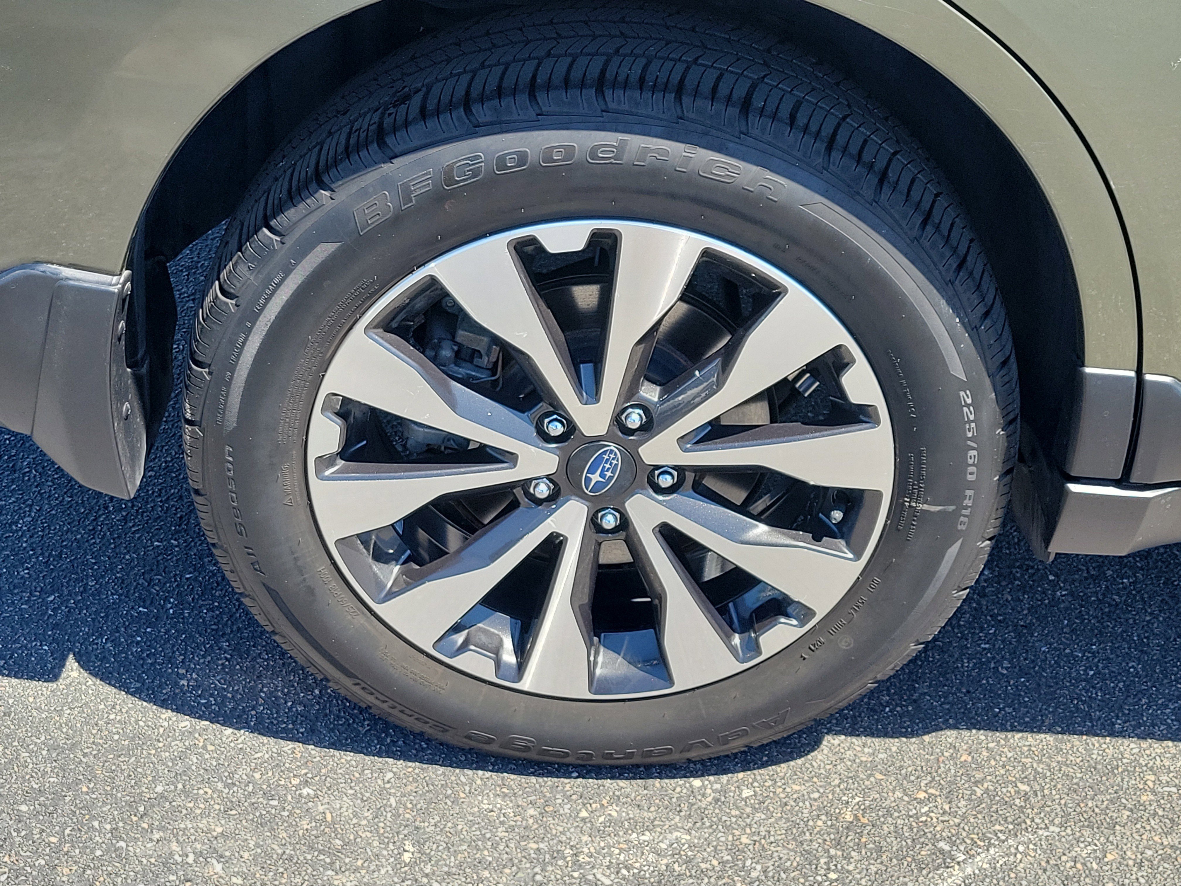 Used 2017 Subaru Outback 2.5i Limited AWD/4WD image 10