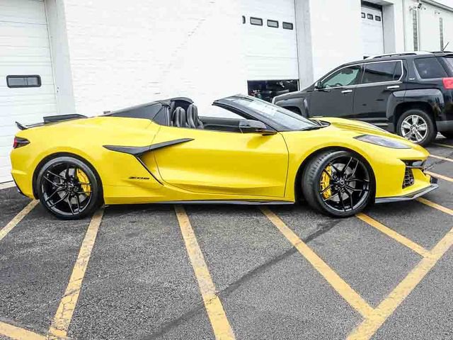 New 2027 Chevrolet Corvette Z06 w/ Battery Protection Package RWD image 5