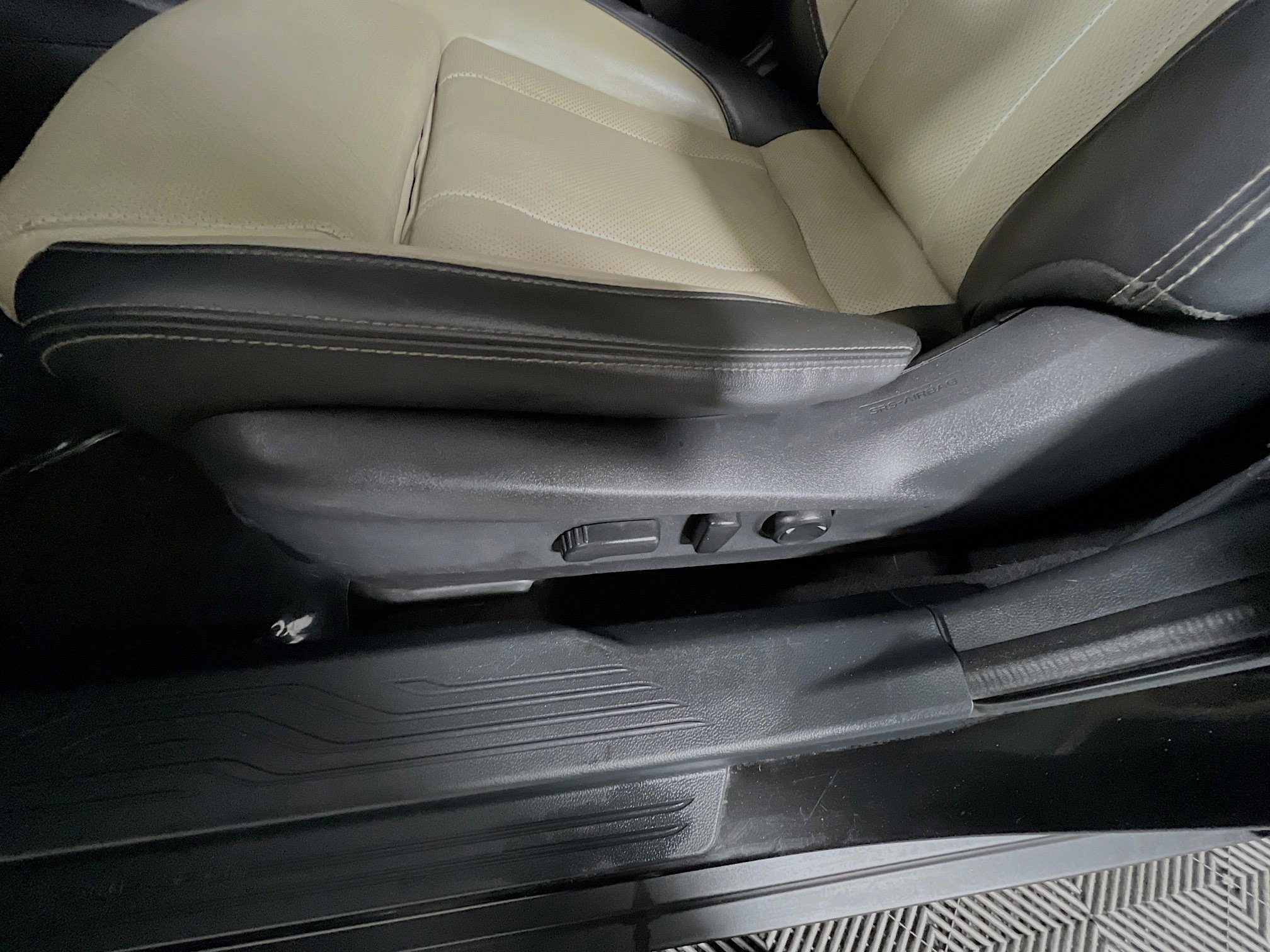 Used 2021 Subaru Outback Limited image 16