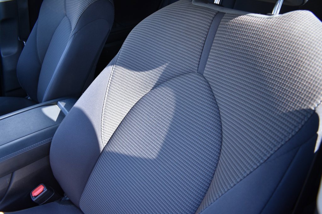 Used 2024 Toyota Highlander LE image 10