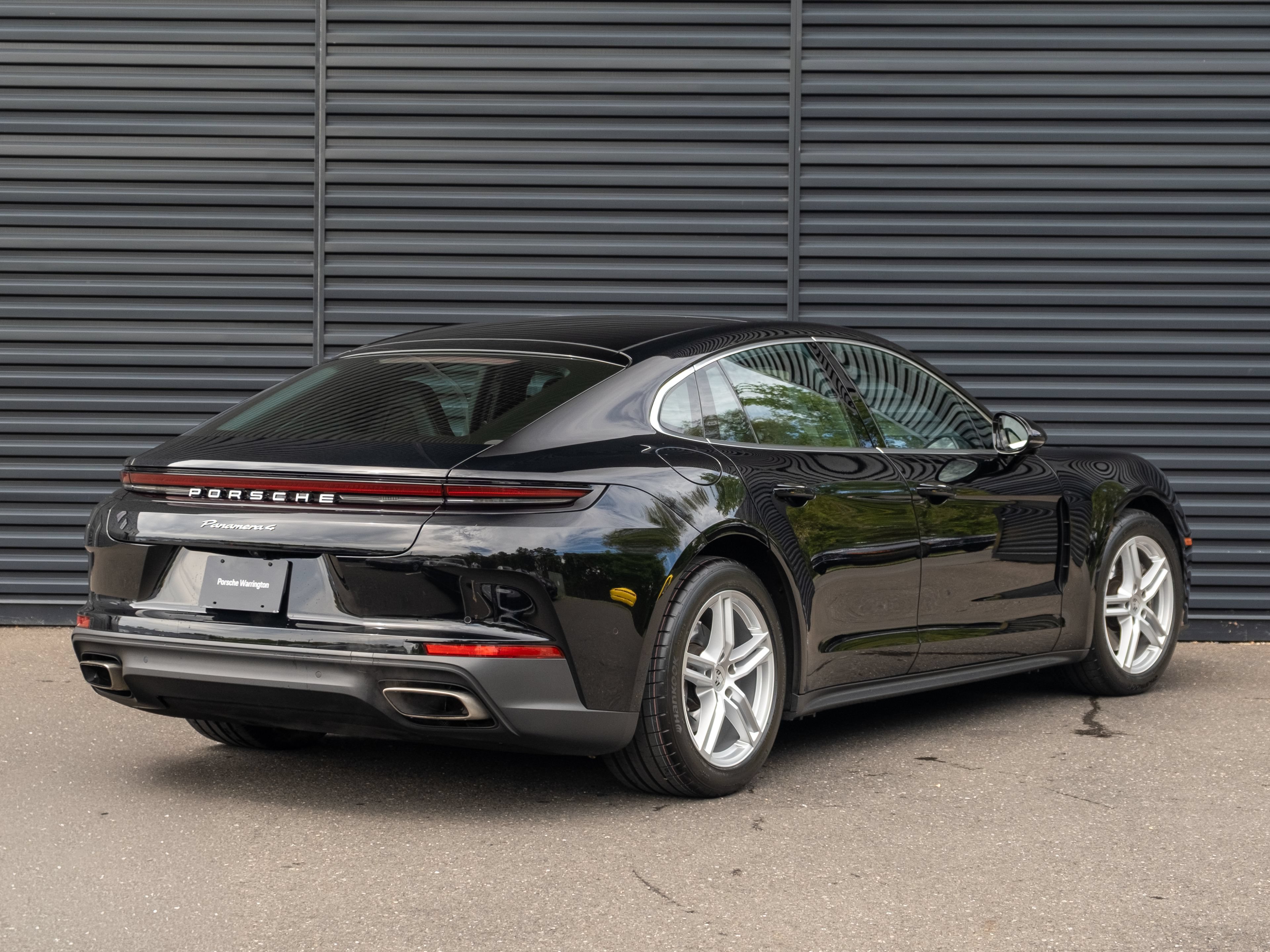 Certified 2025 Porsche Panamera 4 w/ Premium Package AWD/4WD image 8