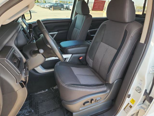 Certified 2024 Nissan Titan SV w/ SV Convenience Package image 12