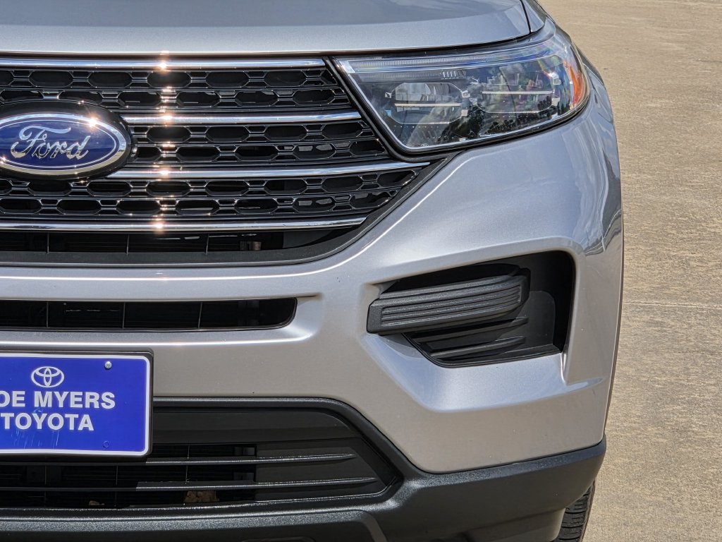 Used 2023 Ford Explorer XLT RWD image 4