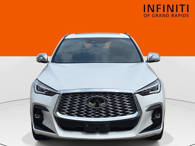 Used 2023 INFINITI QX55 Essential w/ Accent Package AWD/4WD image 2