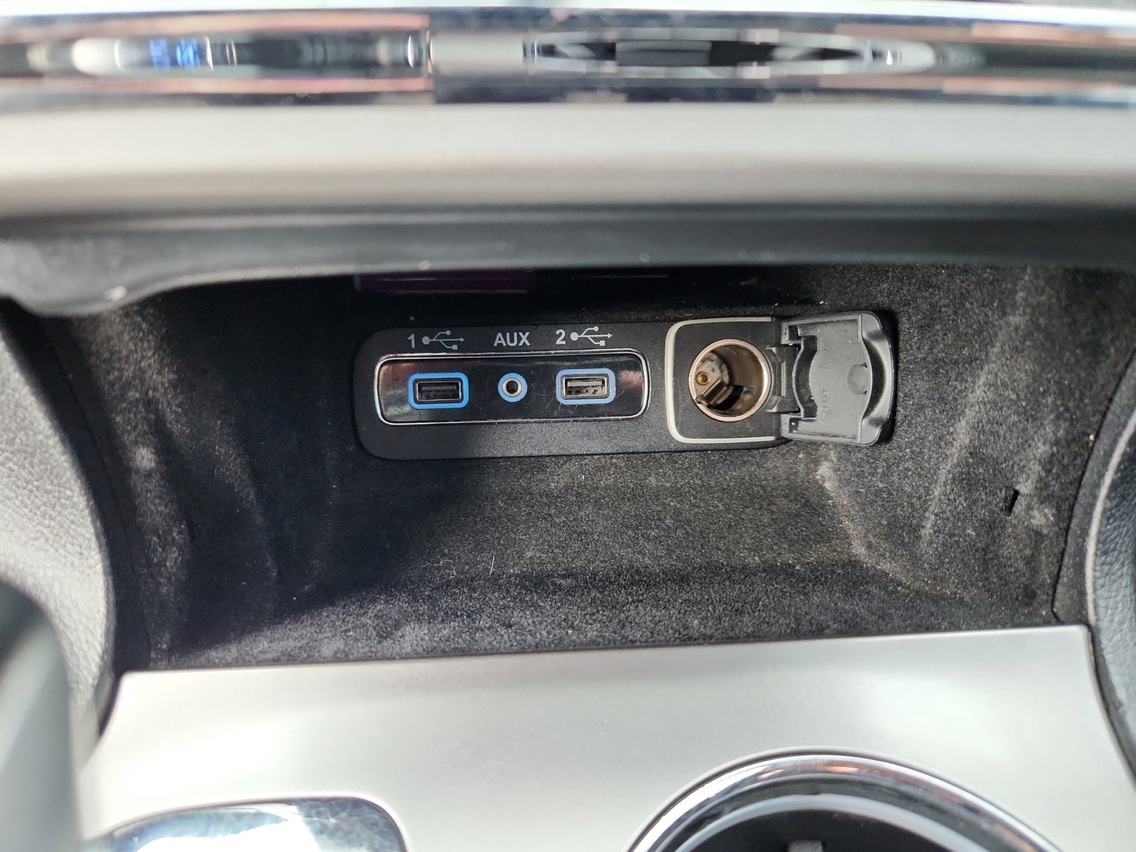 Used 2019 Jeep Grand Cherokee Laredo w/ 18" Wheel & 8.4" Radio Group image 33