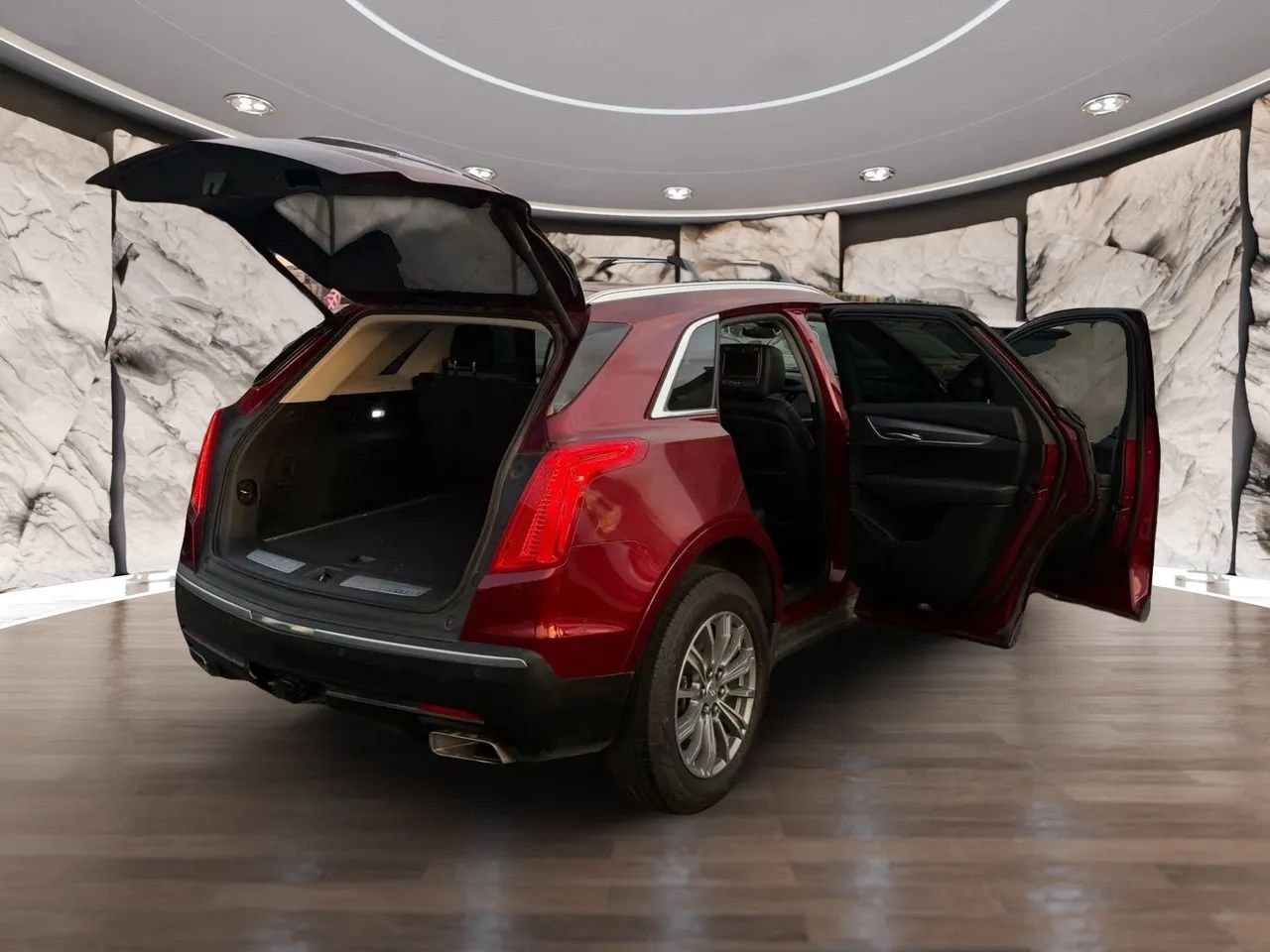 Used 2017 Cadillac XT5 Luxury w/ Driver Awareness Package image 9