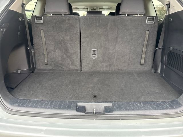 Used 2024 Toyota Highlander LE image 18