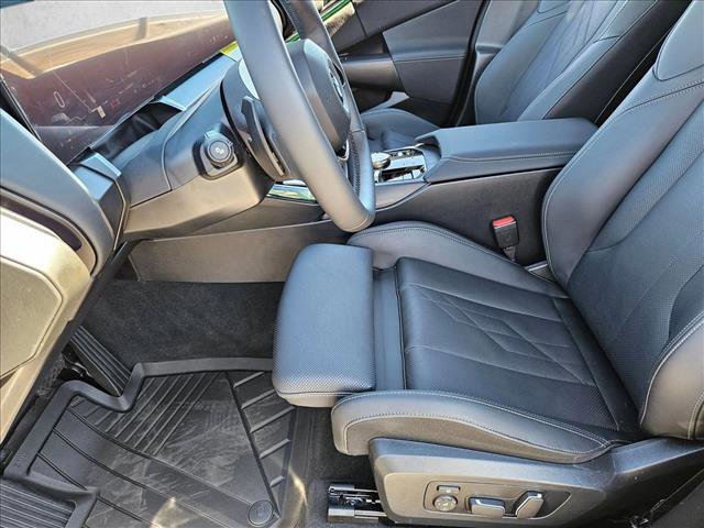 Used 2025 BMW X3 xDrive30i w/ Convenience Package image 13