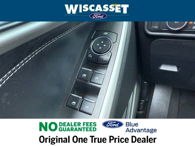 Certified 2022 Ford Explorer XLT w/ Equipment Group 202A image 23