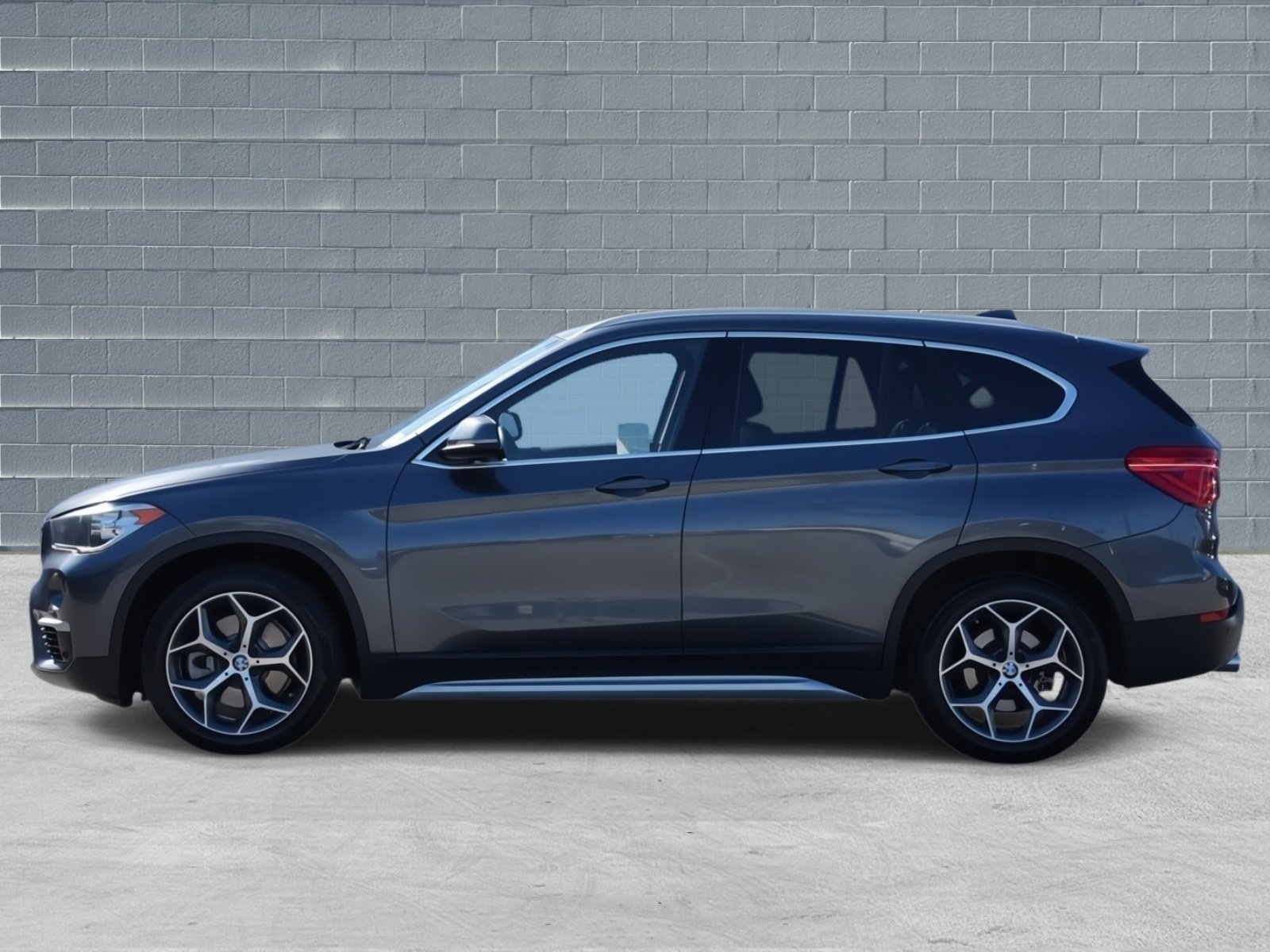 Used 2019 BMW X1 sDrive28i image 4