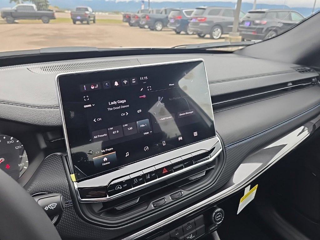 New 2026 Jeep Compass Latitude image 11