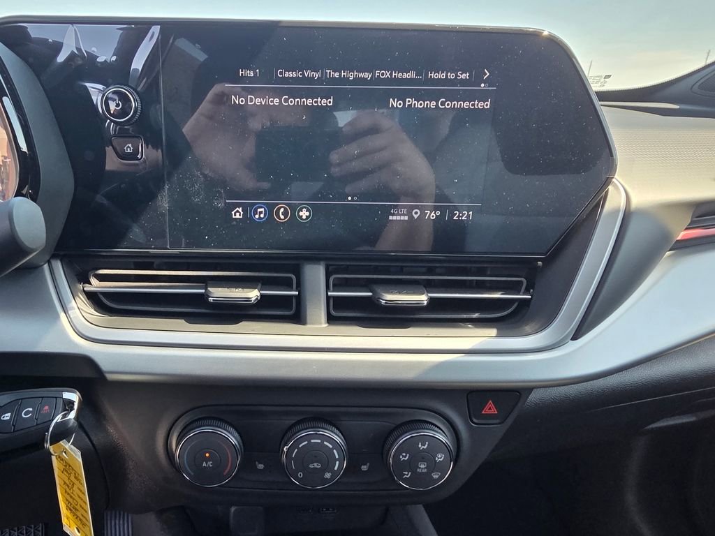 New 2026 Chevrolet Trax RS w/ Driver Confidence Package image 15